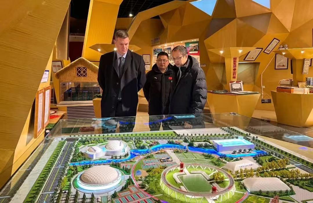 国际柔道联合会副主席卡洛斯·艾力克莅临好博体育参观交流